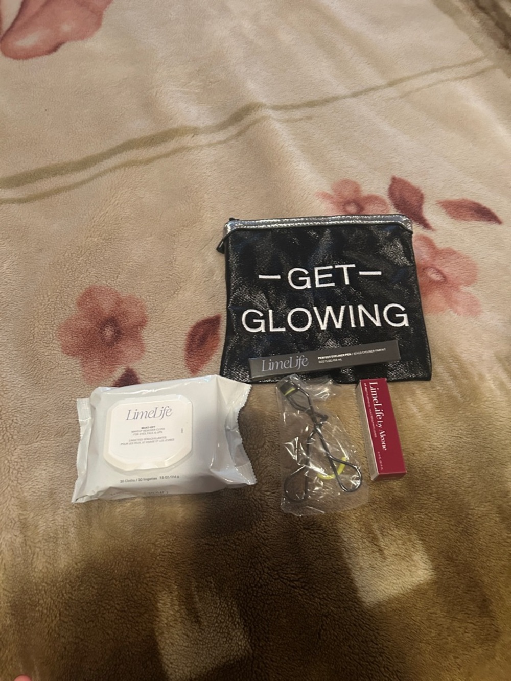 GET GLOWING Black Cosmetic Bag with LimeLife Beauty Minis